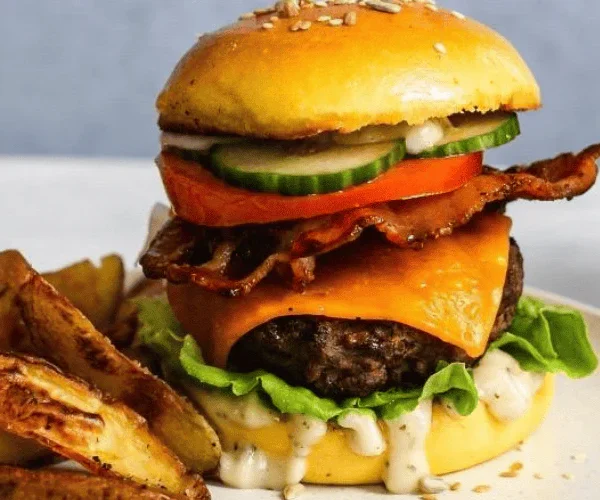 Homemade Beef Burger, Chips